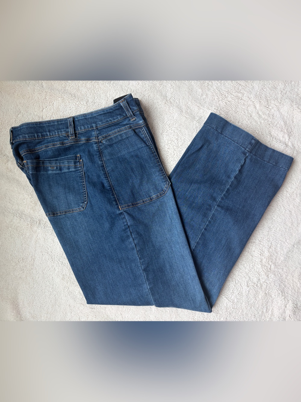 Democracy Ab Technology Classic Straight-Leg Jeans in Medium Blue Women Size 10